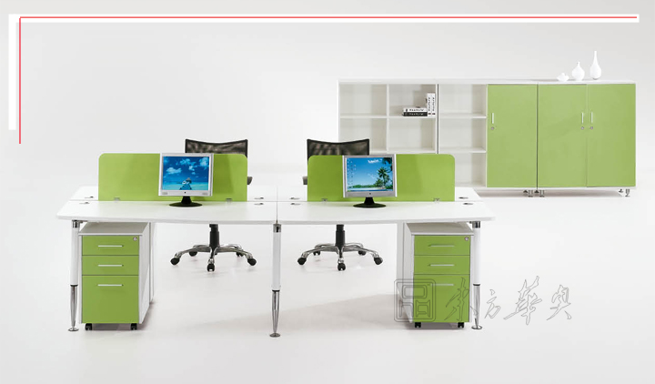 ���L����վ